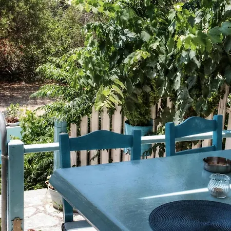 Semesterbostad Agrilias With Private Pool